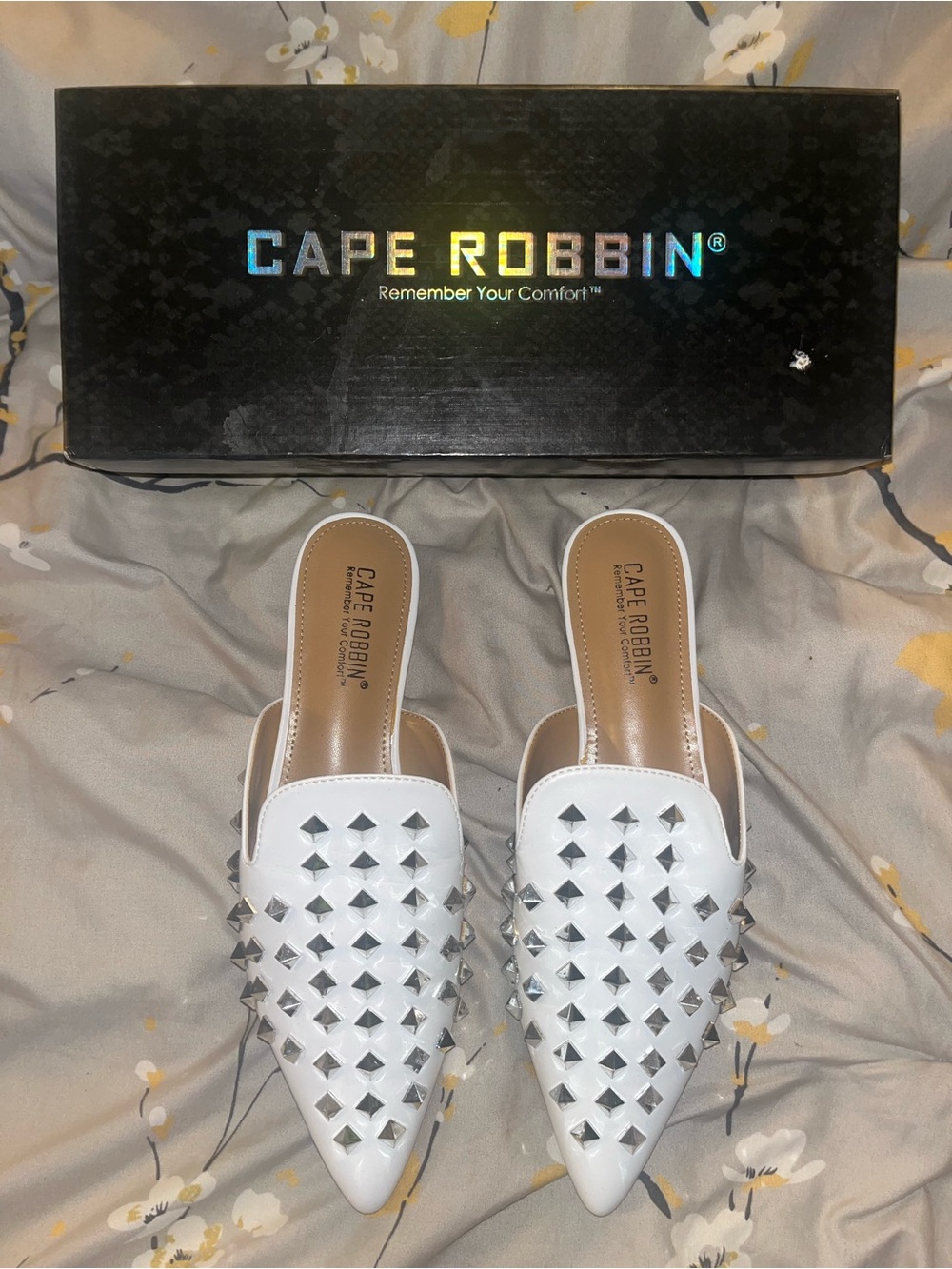 Cape Robbin White Studded Pointed Mules